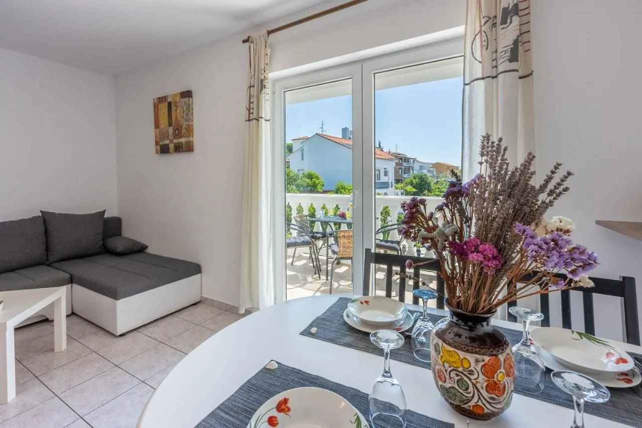 Apartments Antonija Crikvenica