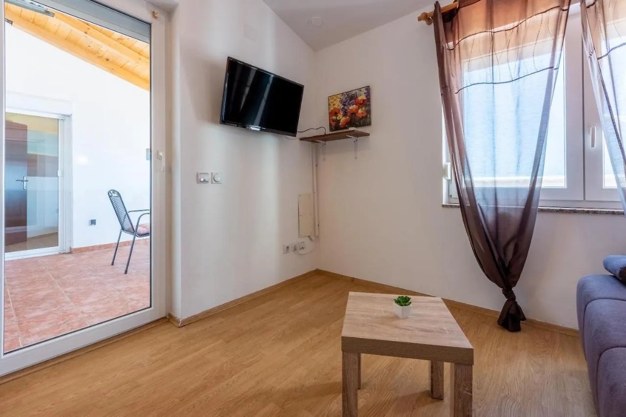 Apartments Antonija Crikvenica 0*,  Croatia