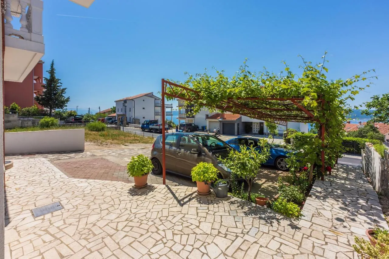 Apartments Antonija Crikvenica